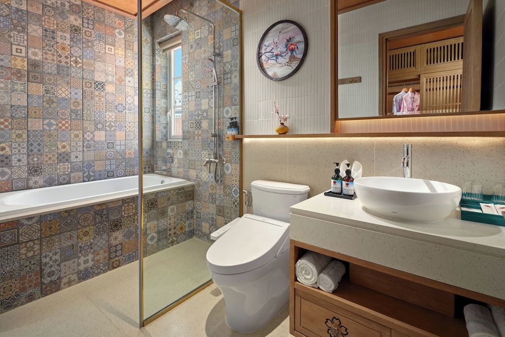 Sakurakyo Hotel & Spa Phu Quoc Yukizakura, City View, 1 King Bed with Bathtub & Balcony 4