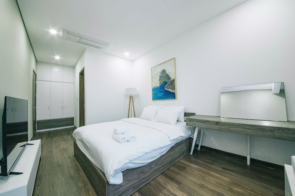 Deluxe Apartment, Balcony, City View