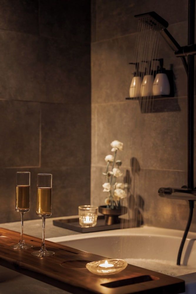 Junior Suite, Bathtub