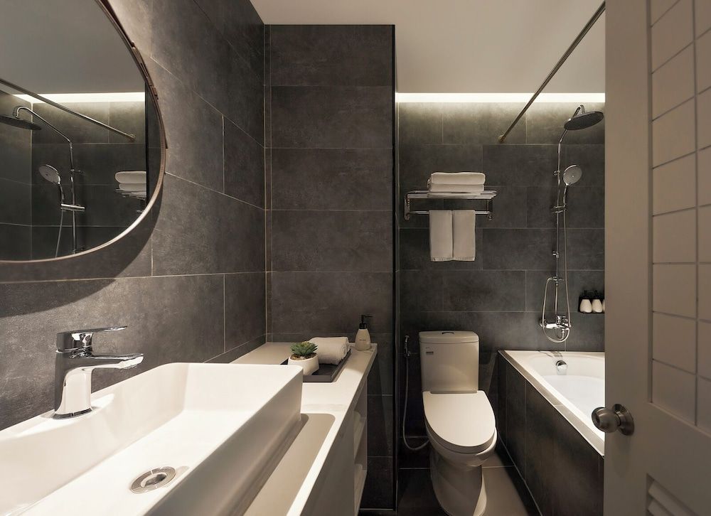 Deluxe City View Twin Room with Bathtub