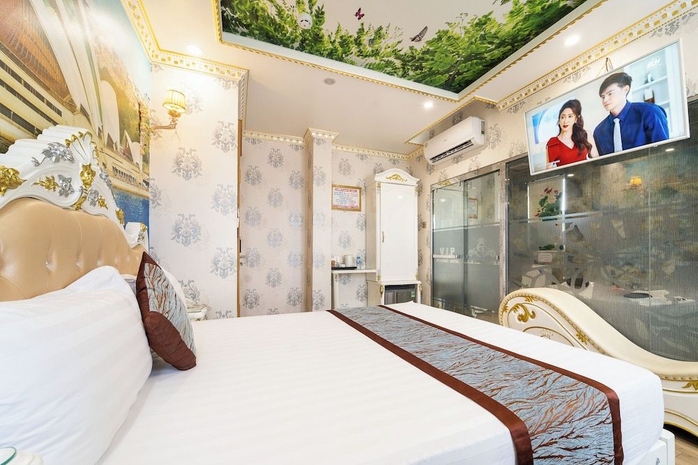 Economy Suite