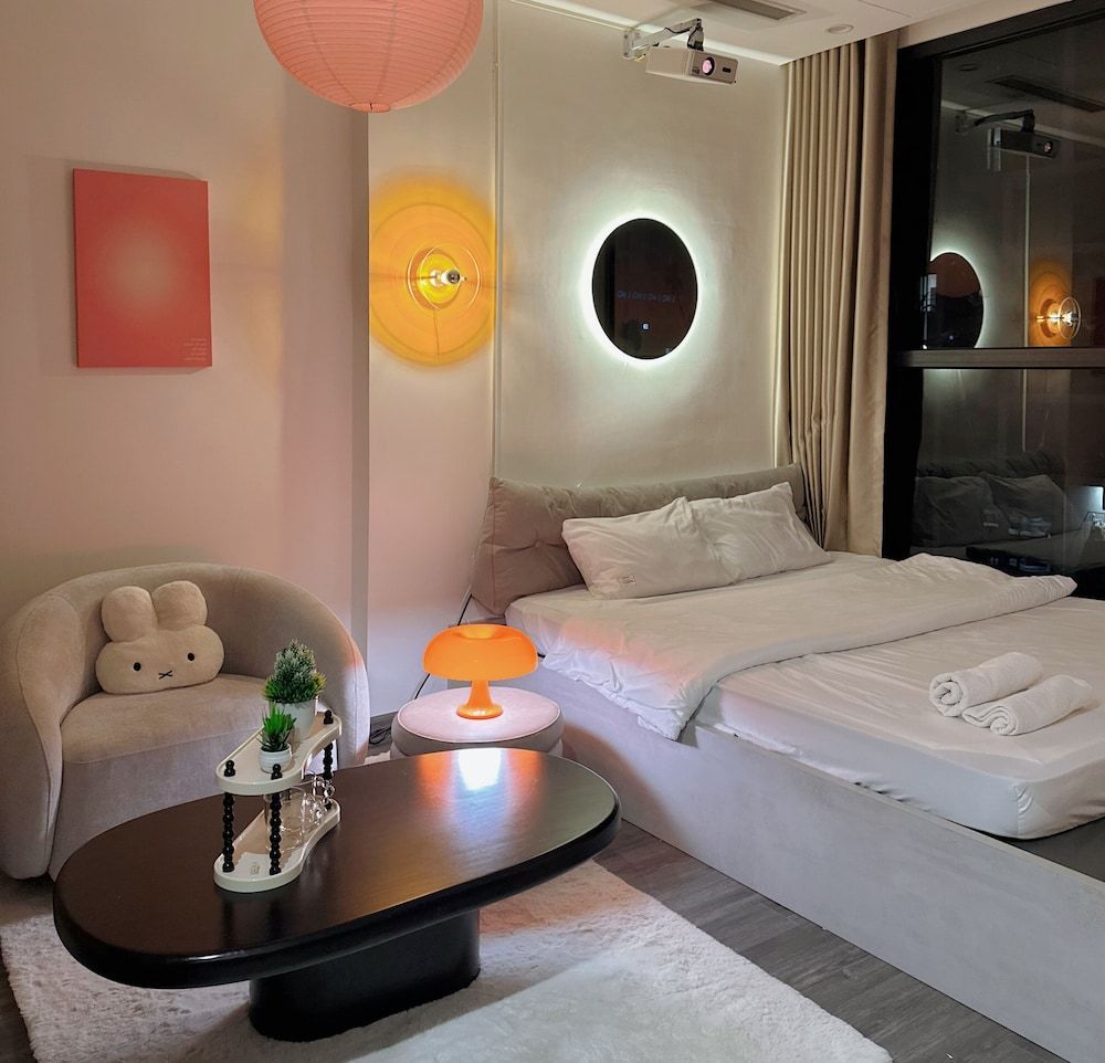 Radiant Vinhomes Smart City - Apartment Classic Studio 3