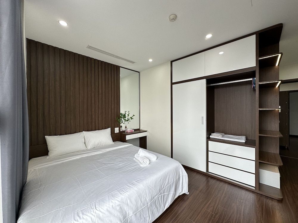 Deluxe Apartment, 3 Bedrooms, Balcony, City View