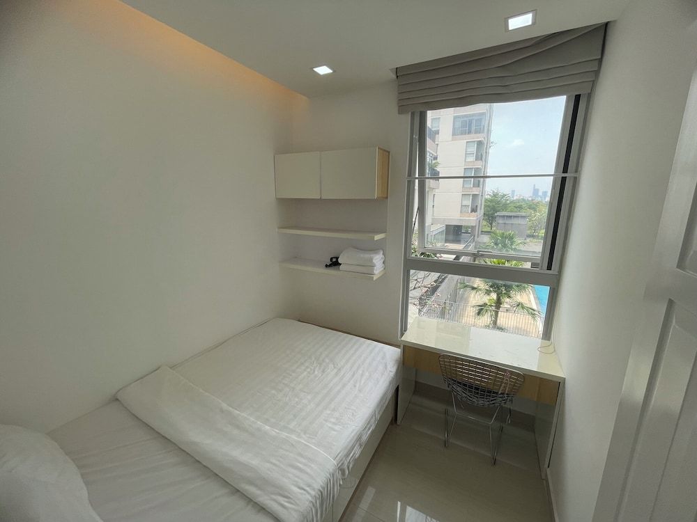 Family Apartment, Pool View