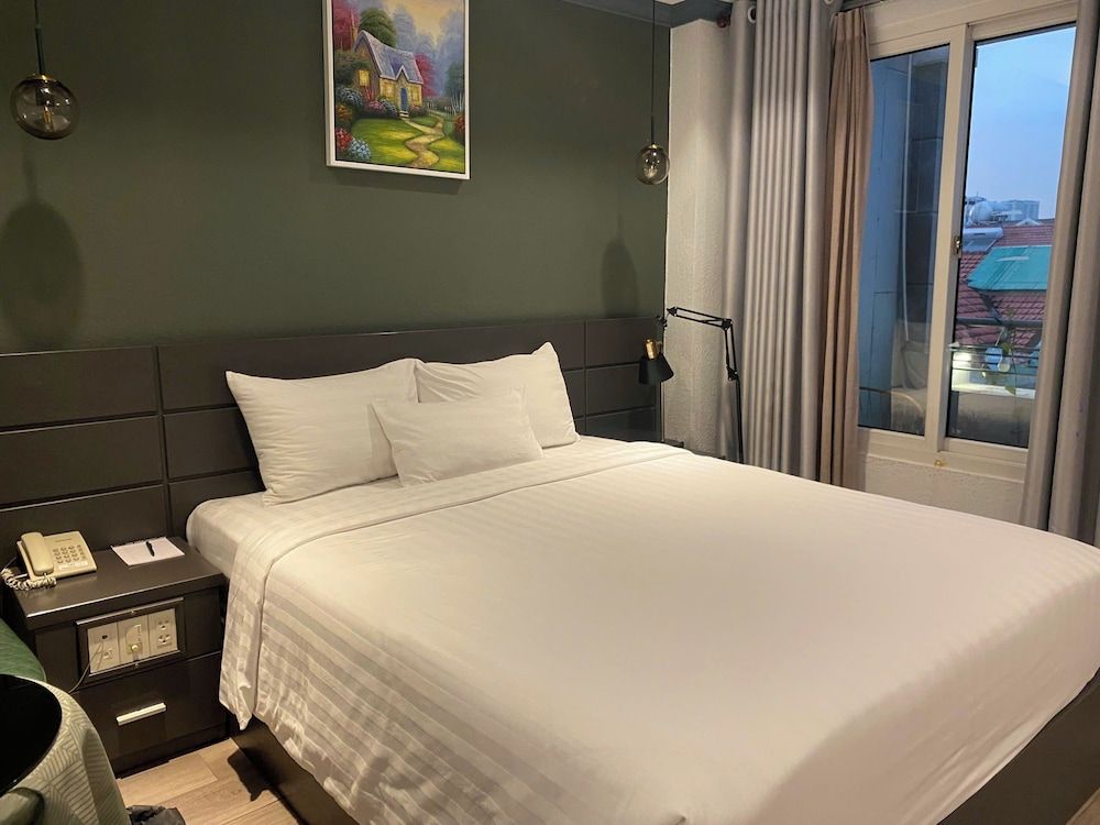 The Star Hotel Deluxe Double Room, City View 6