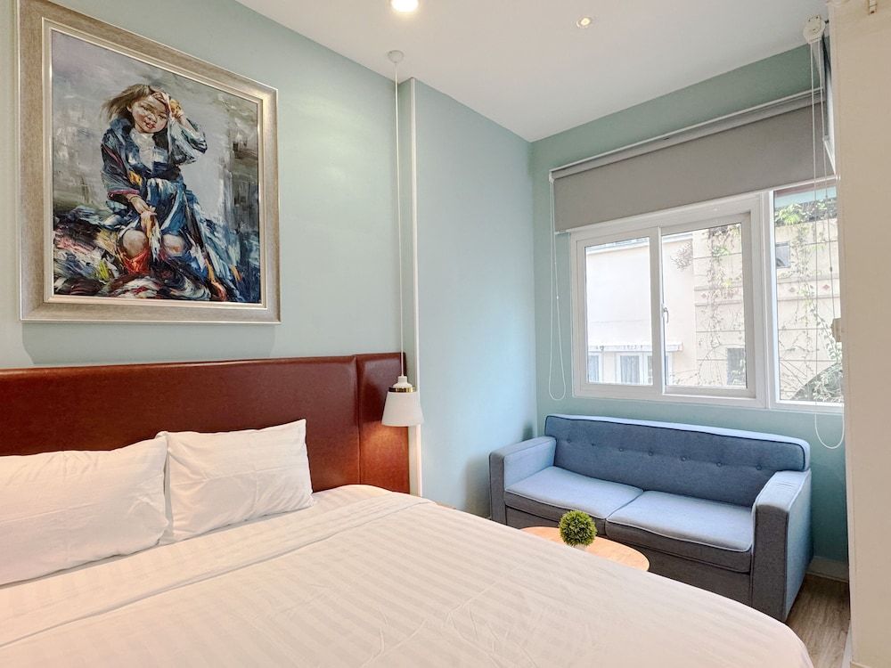 Executive Apartment, Balcony, Courtyard View