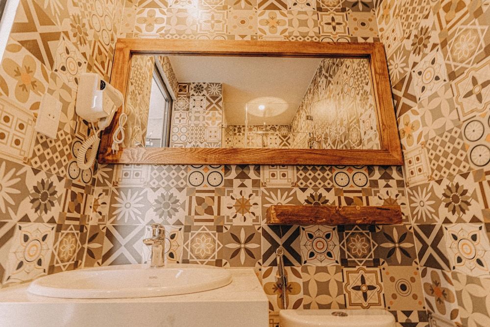 SNite Hotel & Dorm-Danang Dragon Bridge Standard Double Room 5