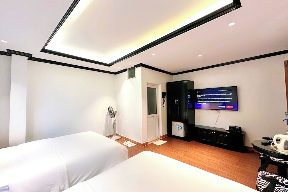 Standard Quadruple Room, City View