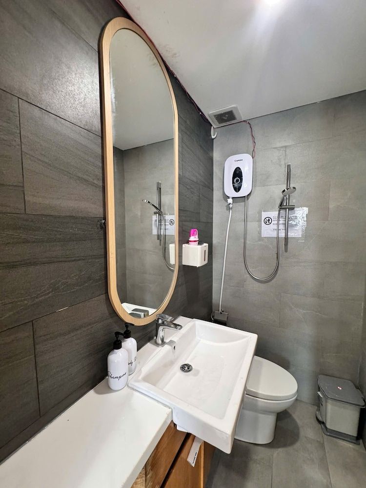 TPHomes Sala Family Quadruple Room, City View 2