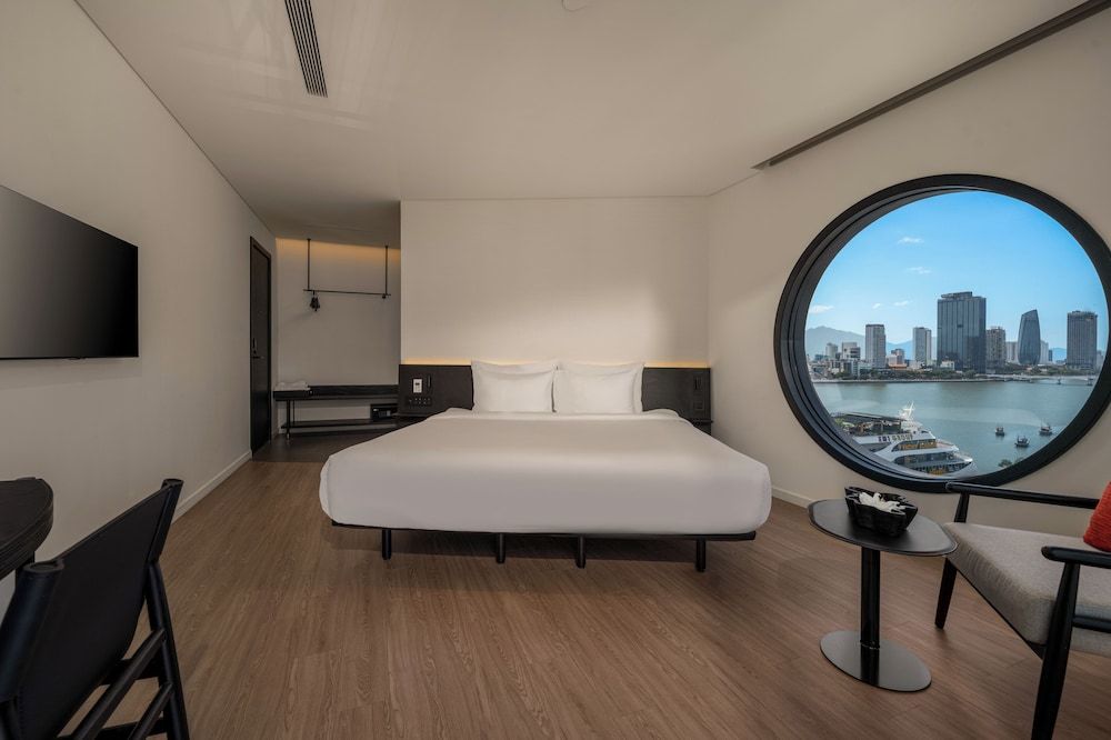 Deluxe River View