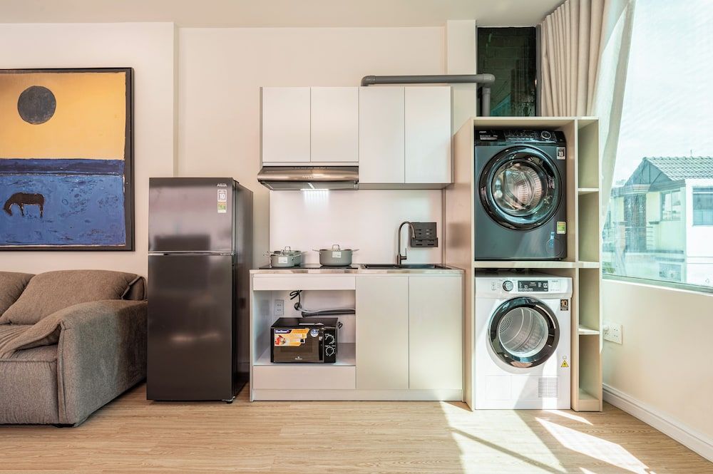 Home by CR Concept in The Center Signature Studio Suite, 1 King Bed with Sofa bed 8