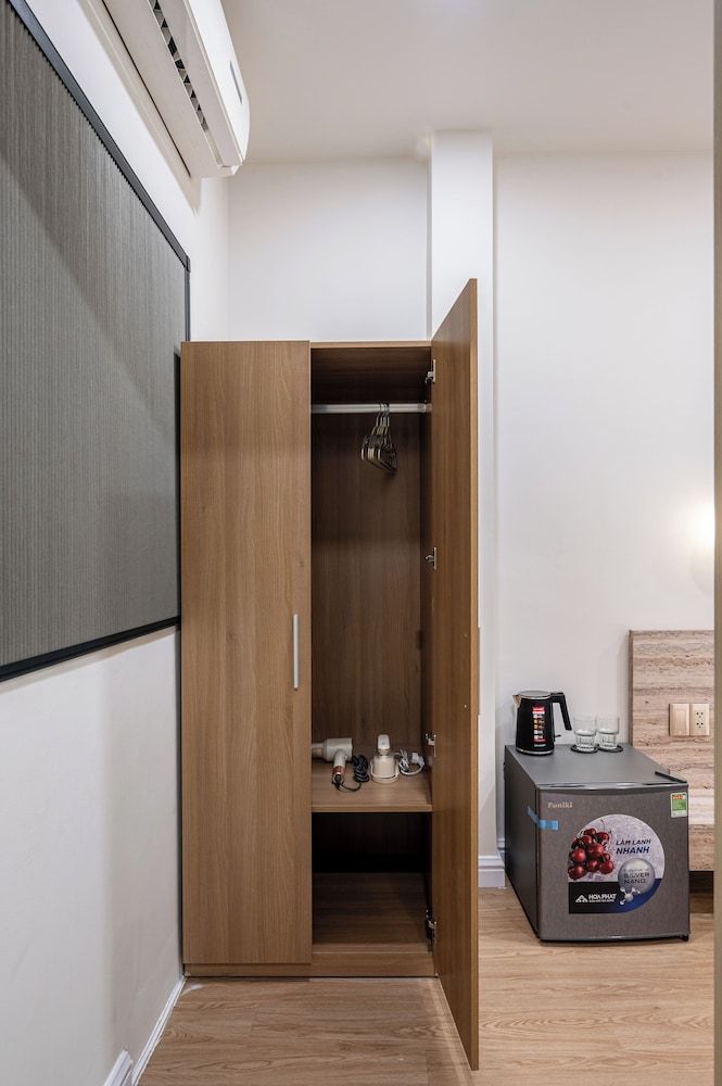 Home by CR Concept in The Center Standard Room, 1 King Bed 11