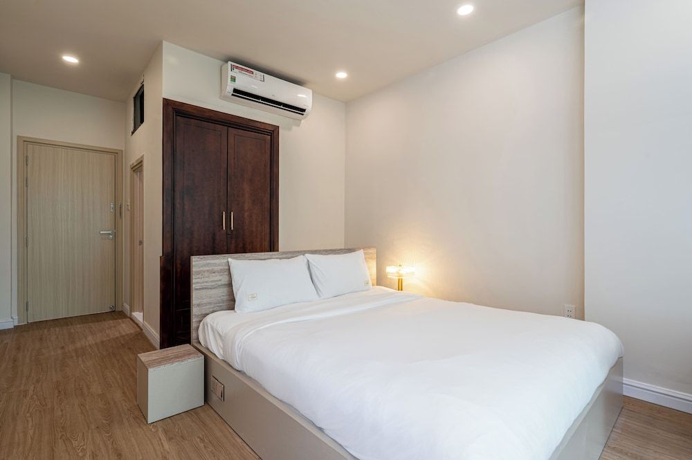 Home by CR Concept in The Center Signature Studio Suite, 1 King Bed with Sofa bed 3