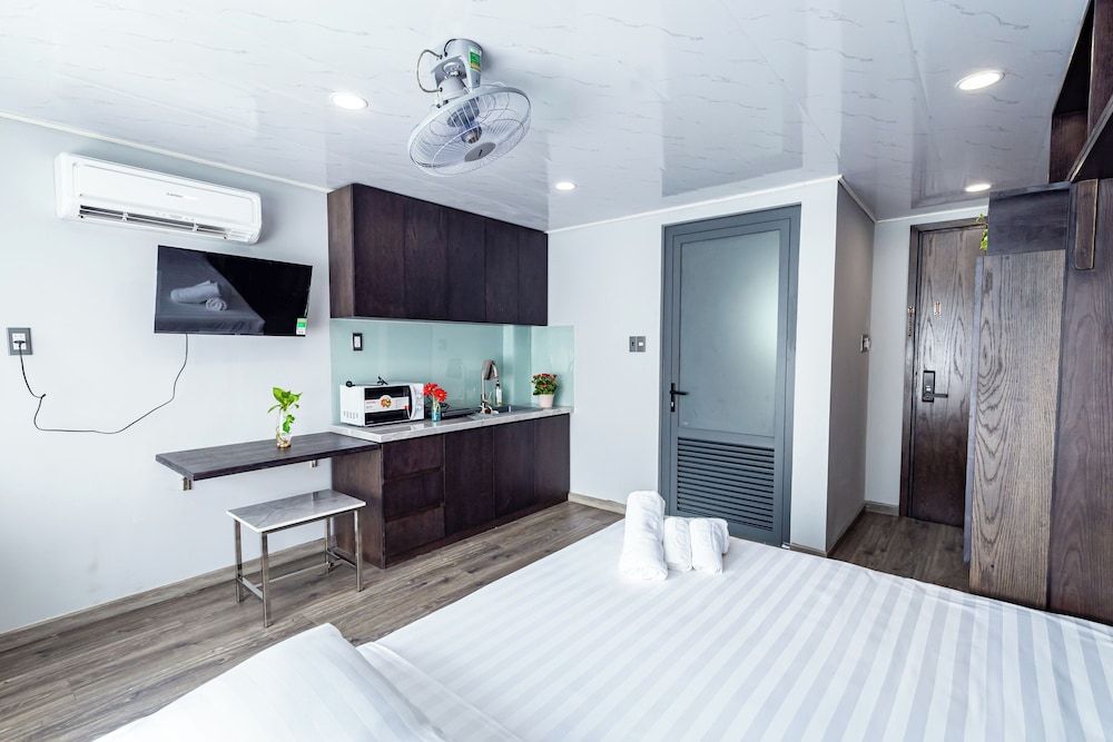 Deluxe Double Room, City View