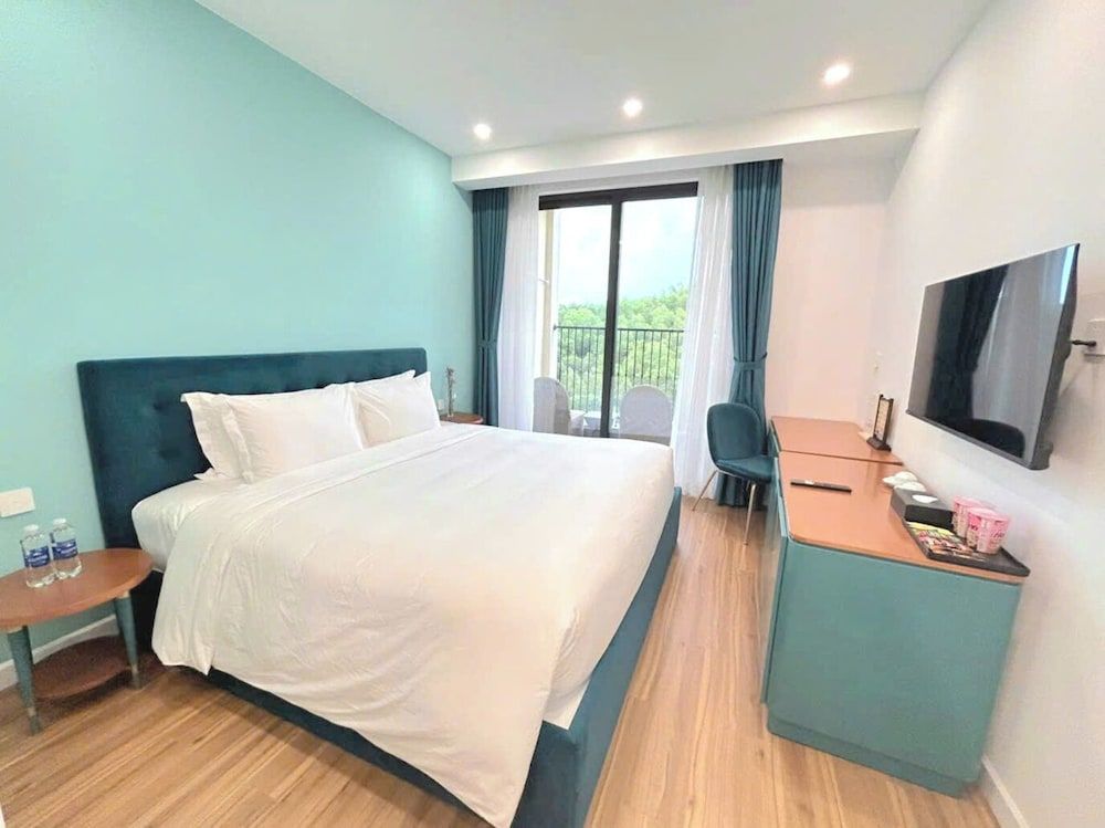 Apartment, 1 King Bed, Non Smoking, Balcony