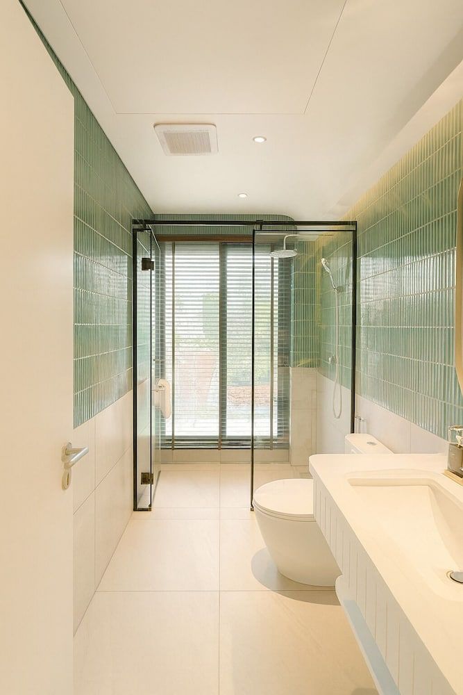 La Passion Sai Gon Hotel Premier Suite, Balcony, City View - Afternoon Tea on Sky Beach 5