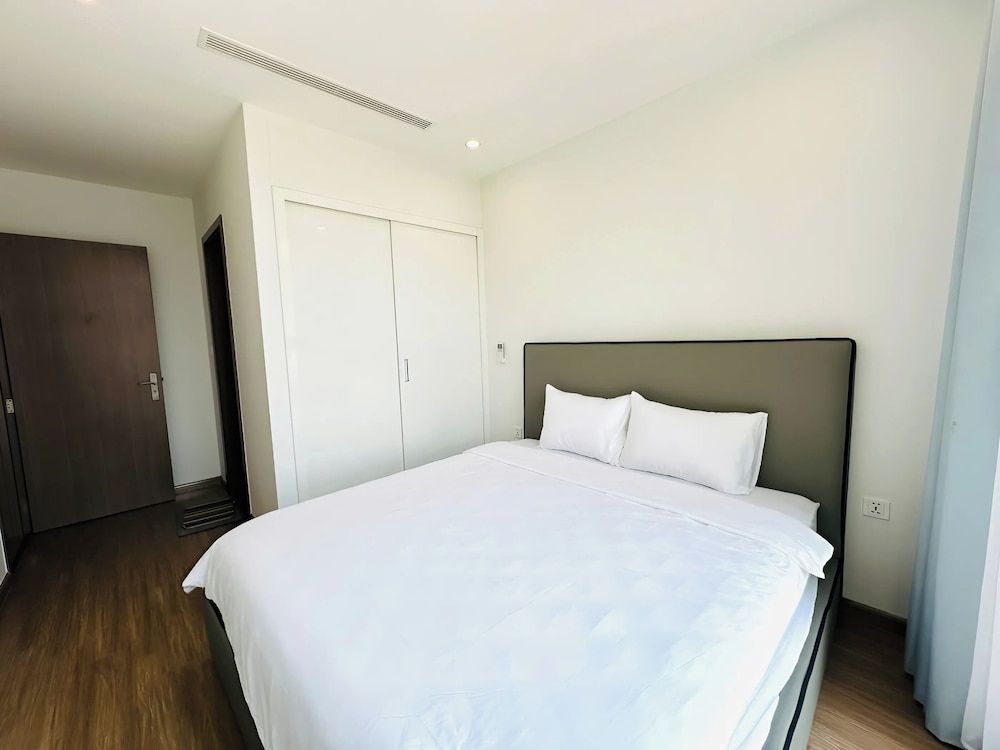 Vinhome Sky Lake-Sunhometel Apartment, 2 Bedrooms, Balcony 3