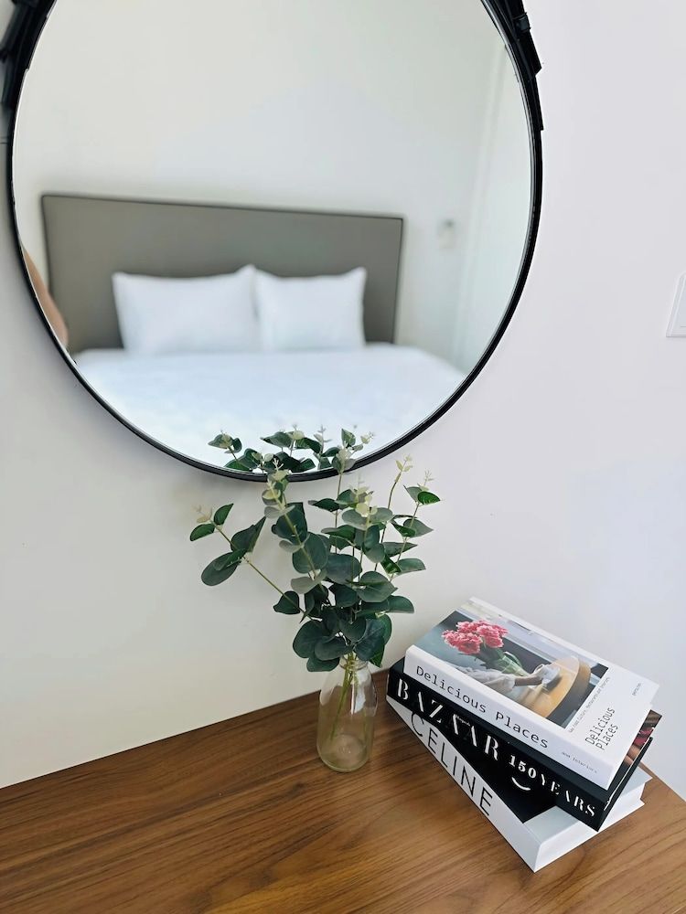 Vinhome Sky Lake-Sunhometel Apartment, 2 Bedrooms, Balcony 2