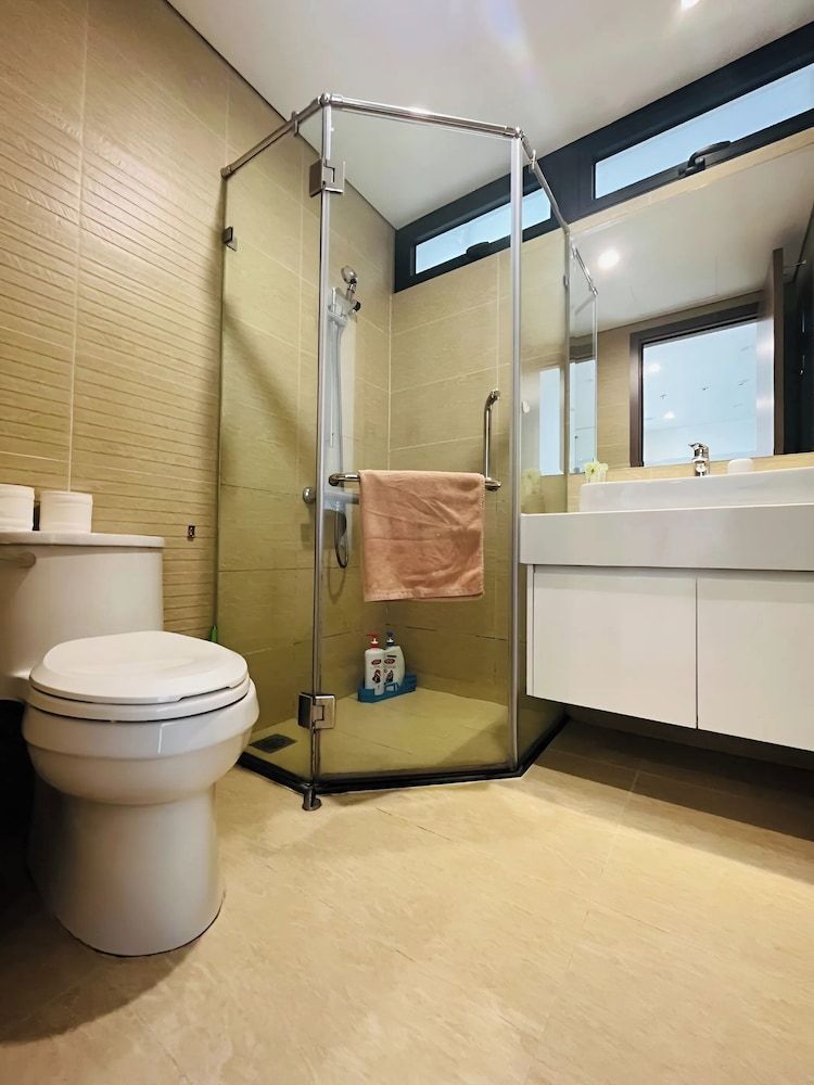 Vinhome Sky Lake-Sunhometel Apartment, 1 Bedroom, Balcony, City View 3