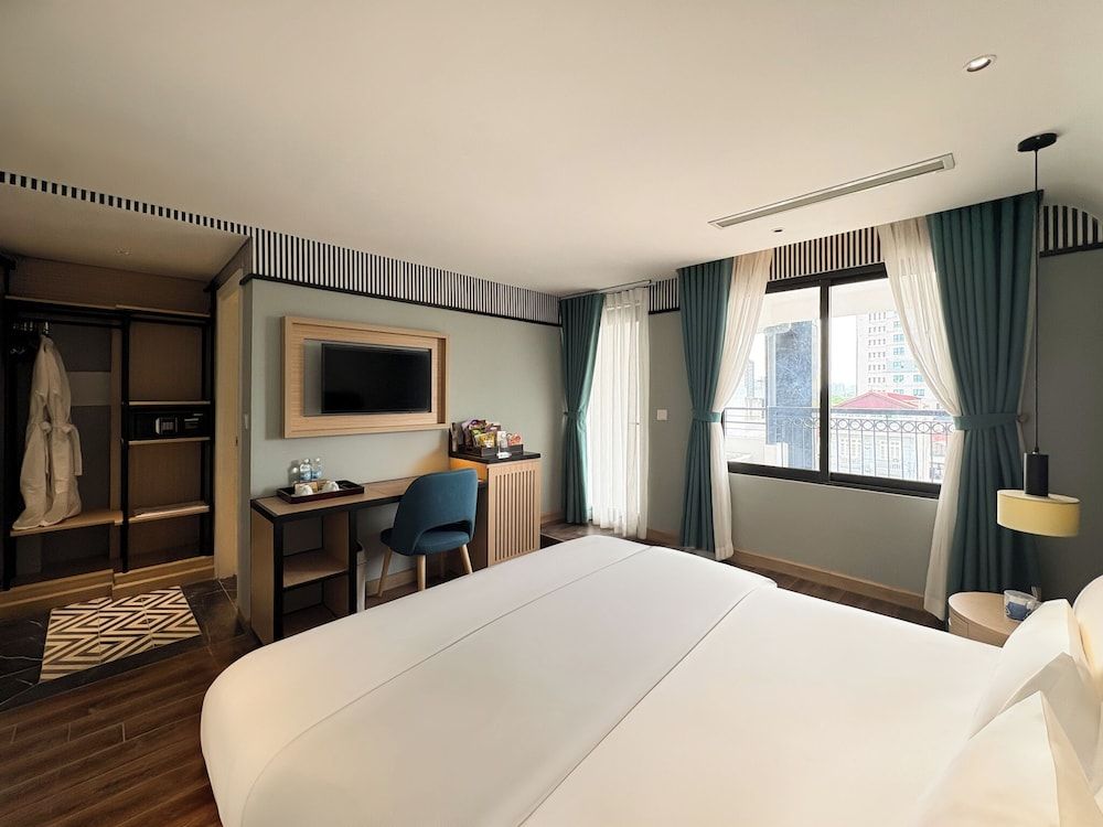 A25 Hotel - 130 Ba Trieu