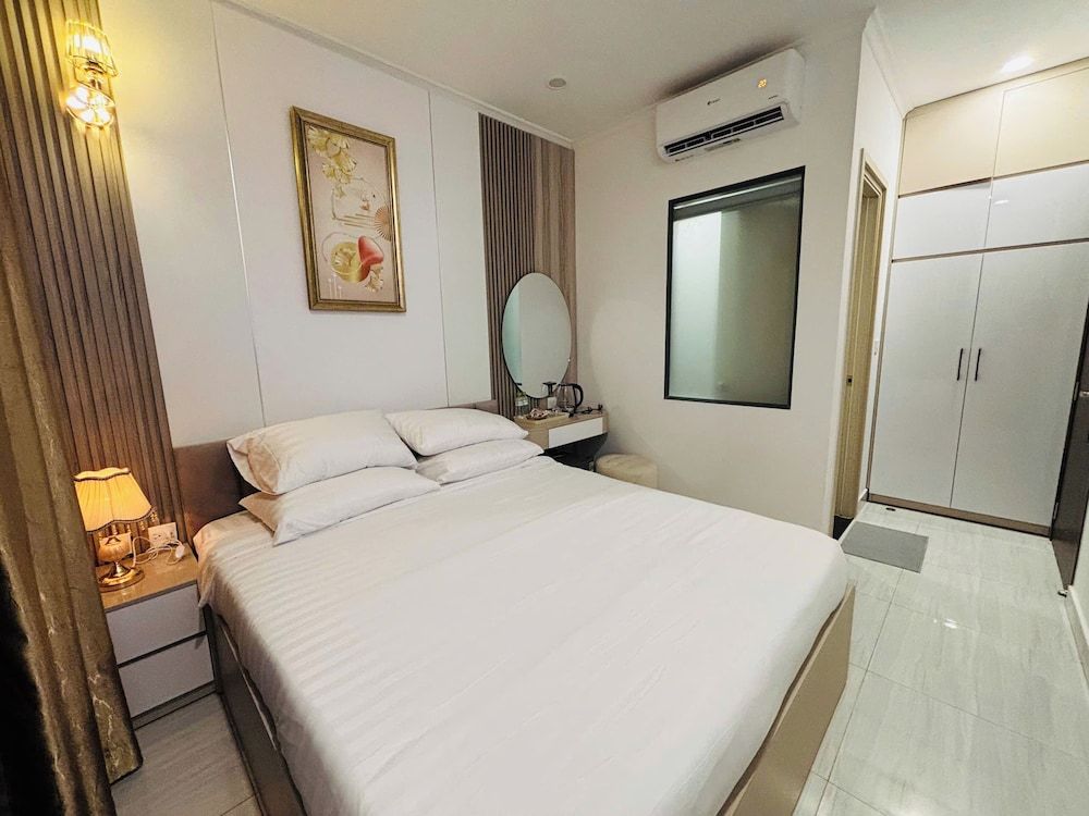 Cindy Homestay Grand World Standard Room, Balcony, City View