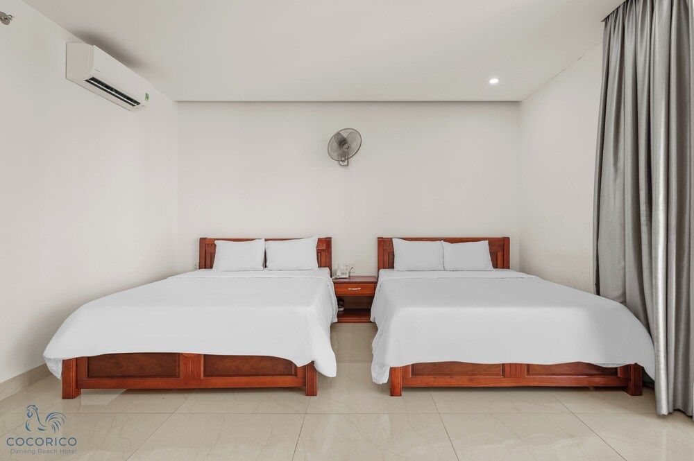 Family Quadruple Room, 2 Queen Beds, City View