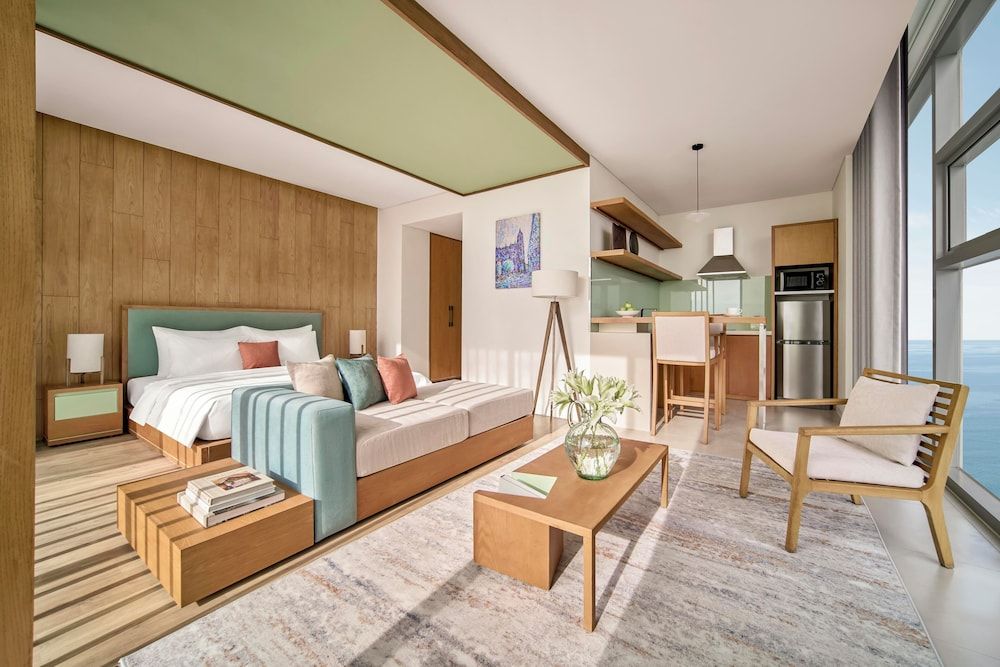 Deluxe Room, City View