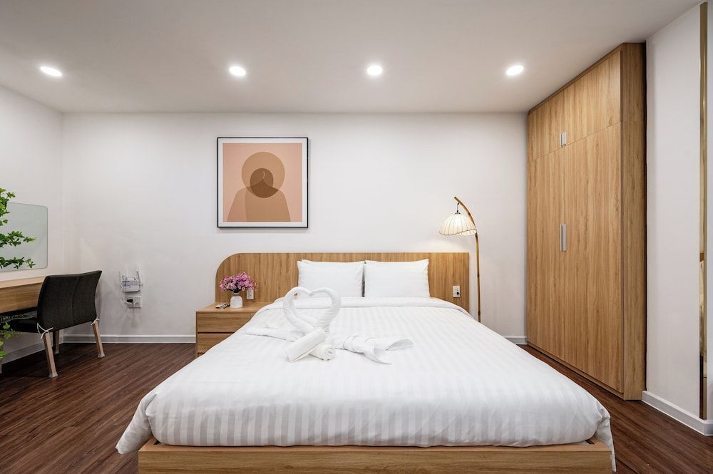 Deluxe Double Room, 1 King Bed, Bathtub