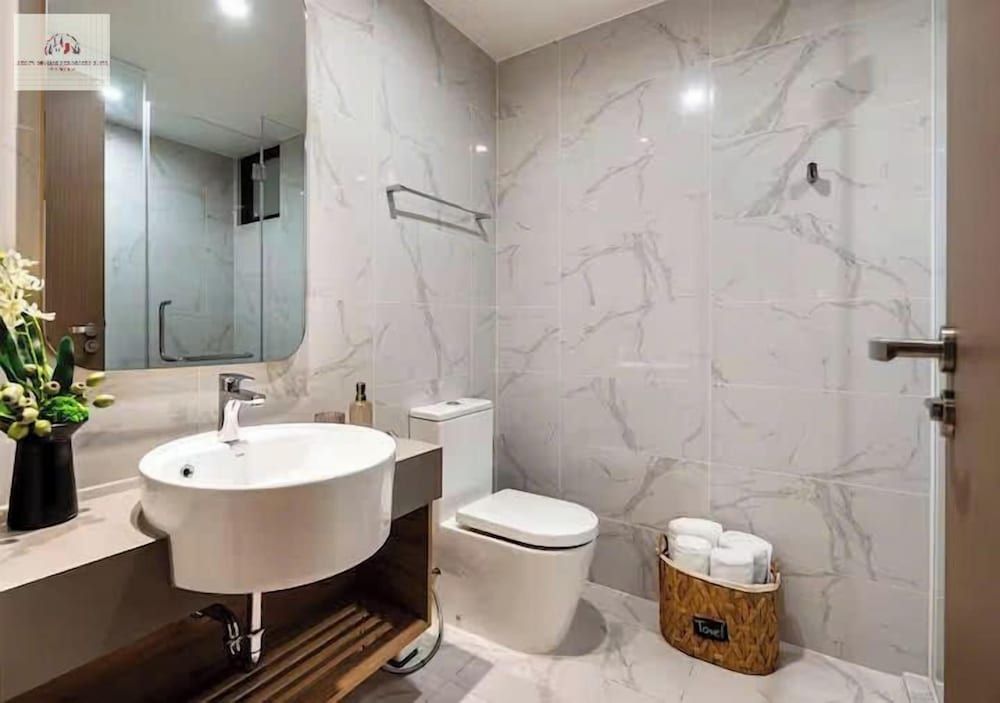 ZENITY Skyline Residences Suite Luxury Apartment, 1 Bedroom, City View 10