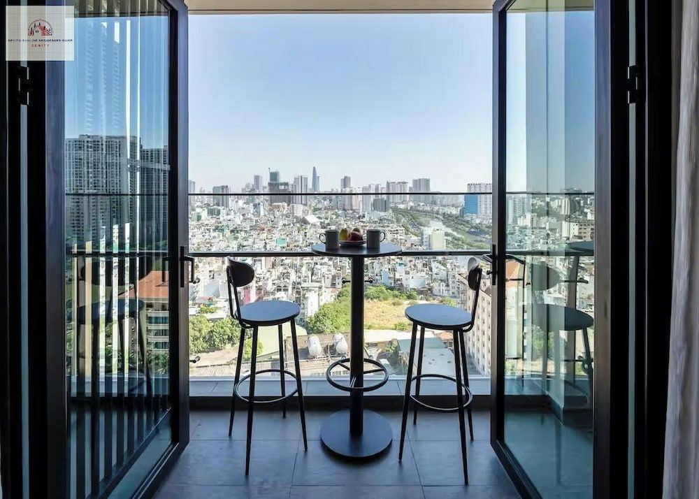 ZENITY Skyline Residences Suite Luxury Apartment, 1 Bedroom, City View 7