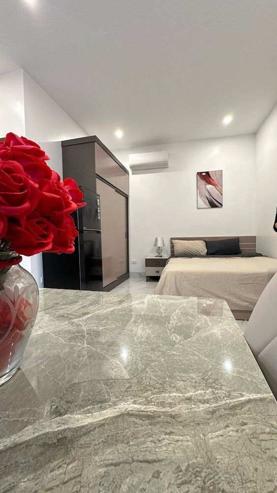 Standard Studio Suite, City View