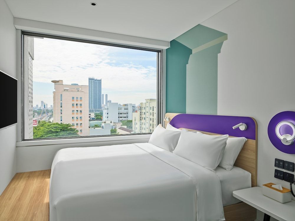 Room, 1 King Bed with Sofa bed