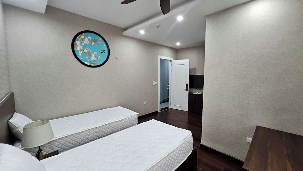 Twin Room, City View