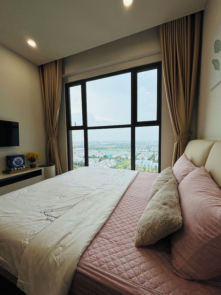 Lake View Homestay Masteri Oceanpark Deluxe Apartment, Lake View 14