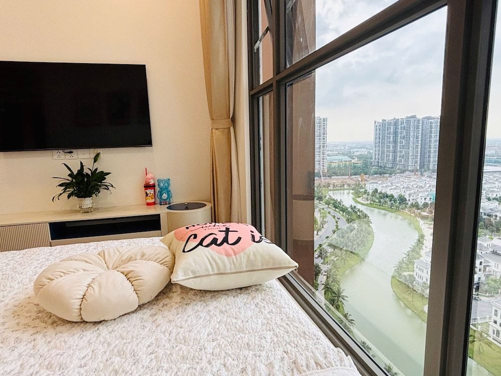 Lake View Homestay Masteri Oceanpark Deluxe Apartment, Lake View 19
