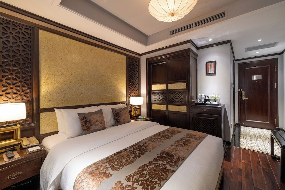 Hanoi Solis Hotel Deluxe Double or Twin with Window No View 4