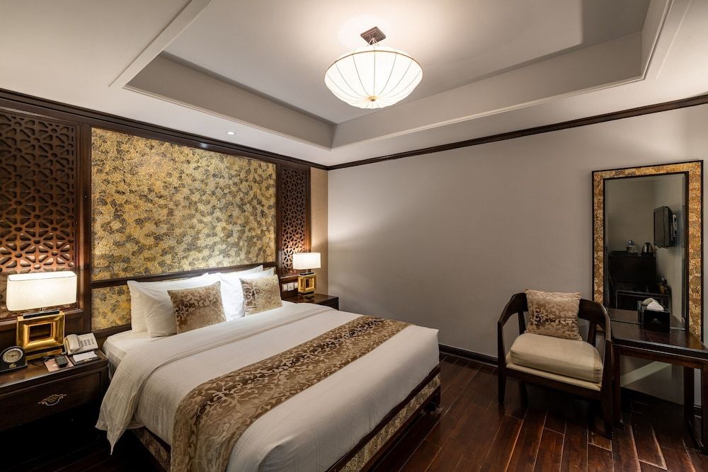 Hanoi Solis Hotel Deluxe Double or Twin with Window No View 3