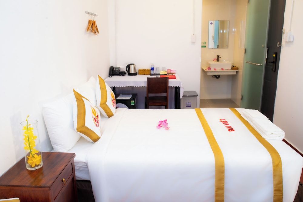 The Rice De Tham Hotel