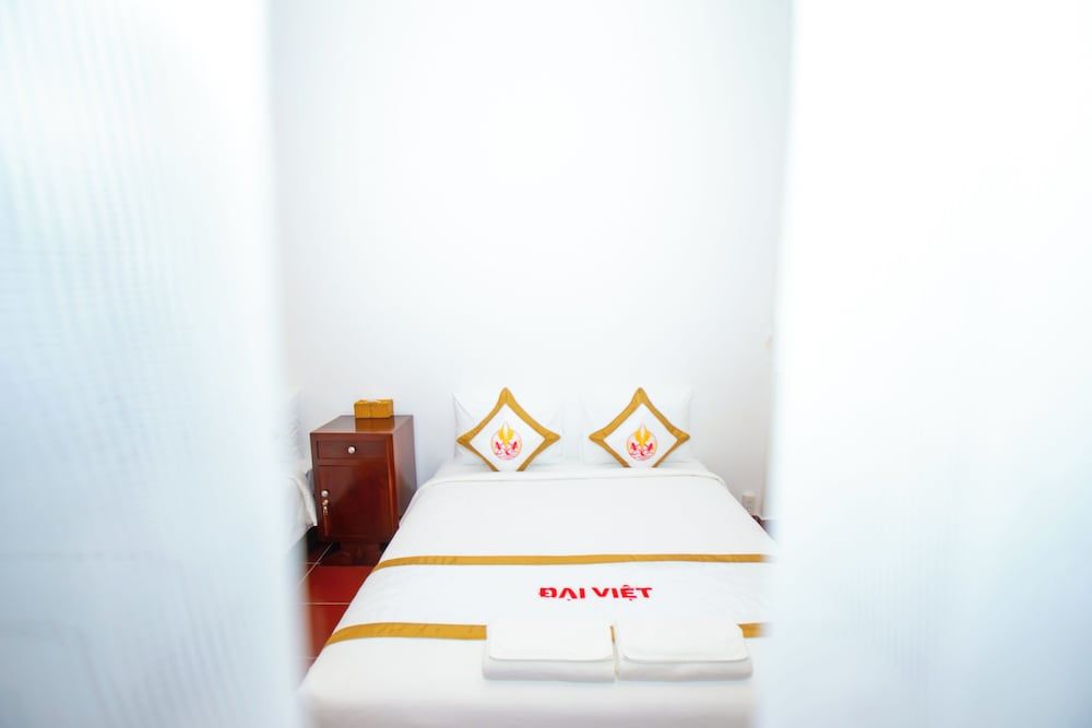 The Rice De Tham Hotel Deluxe Room, City View 2