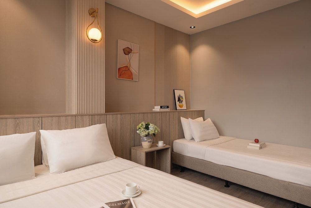 Deluxe Triple Room, City View