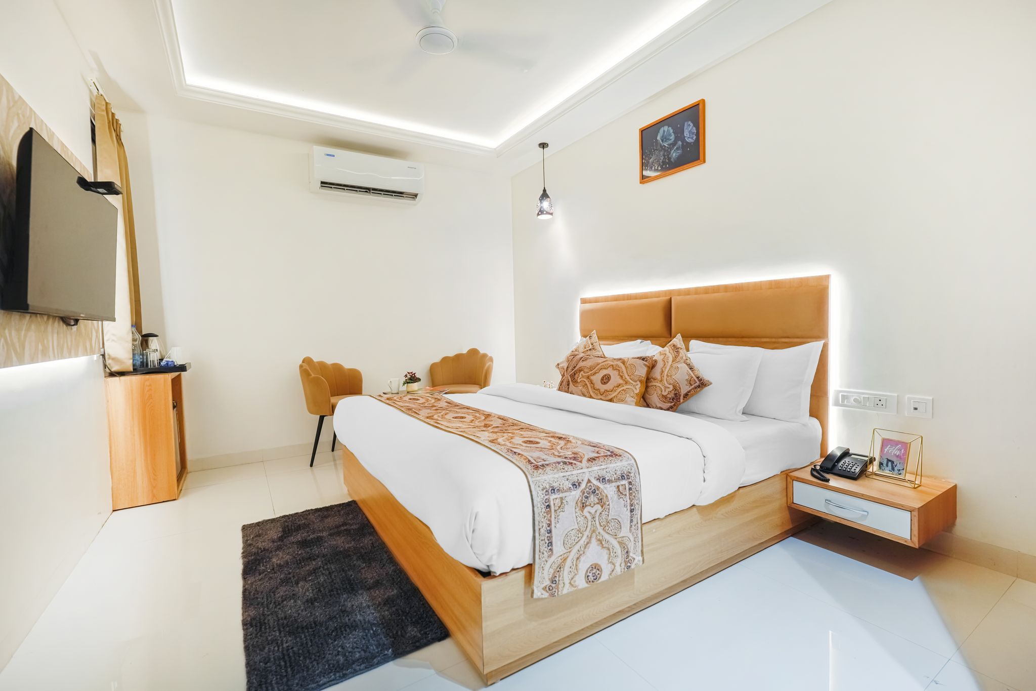 Hotel Comfort Court Amritsar Deluxe  Double Room