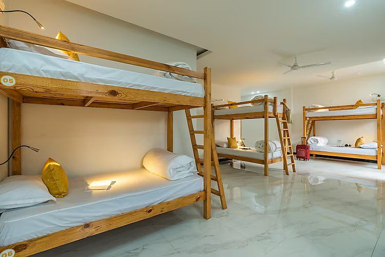 Bed in 6 Bed Mixed Dormitory with Balcony