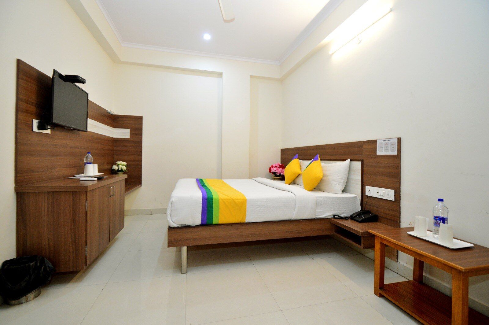 Hotel  Morgan Deluxe Room 2