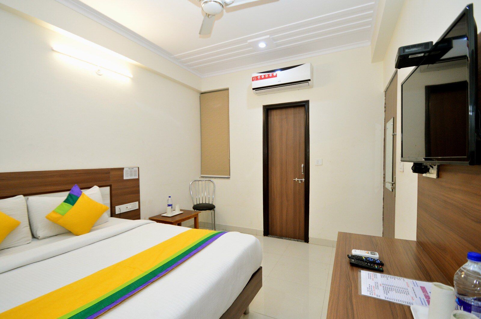 Hotel  Morgan Deluxe Room 3