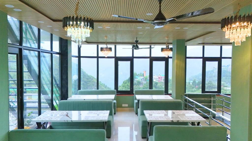 Hotel HSR Residency