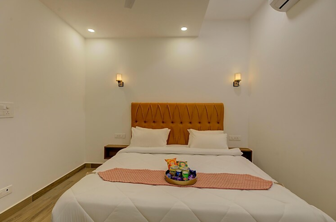 Sandane Homes The Luxury Boutique Deluxe King Room 2