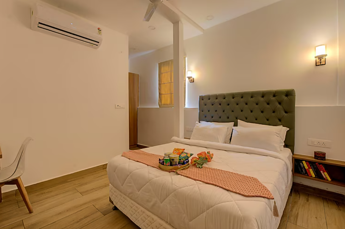 Sandane Homes The Luxury Boutique Deluxe King Room 4