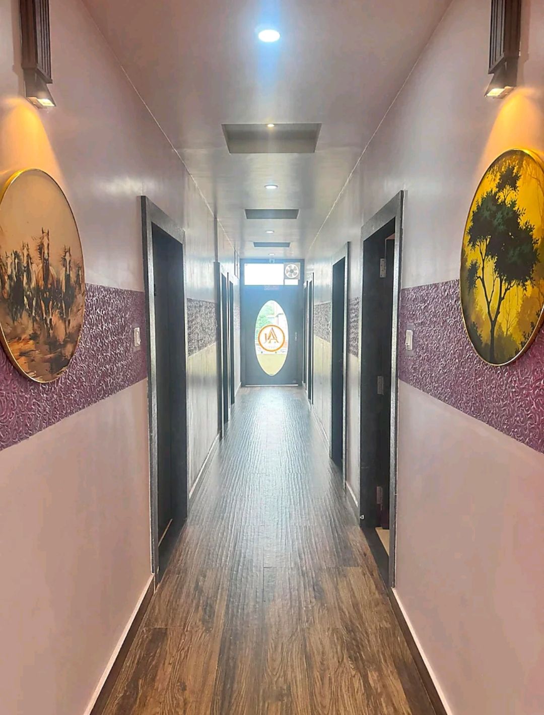 HOTEL THE ANANT