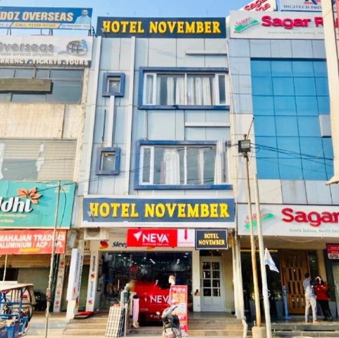 Hotel November @ 1 min from Zirakpur bus stand