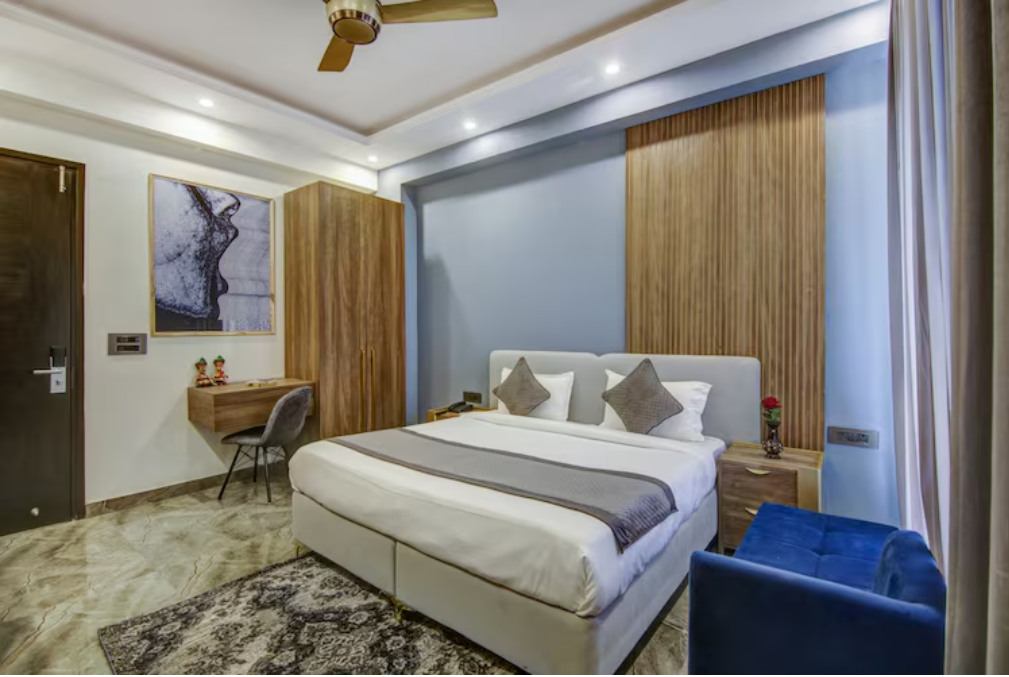 Deluxe Room with Balcony